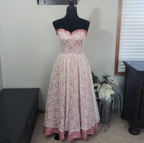 gunne sax dress pink Ethereal 1970's Blushing Pink Gunne Sax Dress / XS Xtabay Vintage